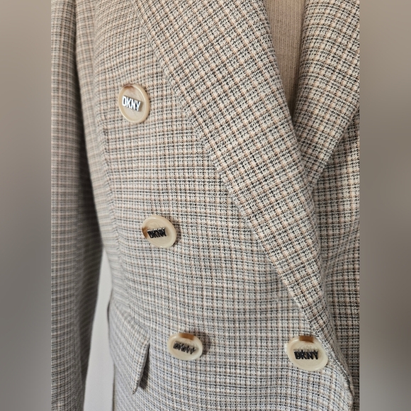 DKNY Double-Breasted Blazer| branded Buttons. Microplaid,white,beige,black. 8 - Picture 3 of 14